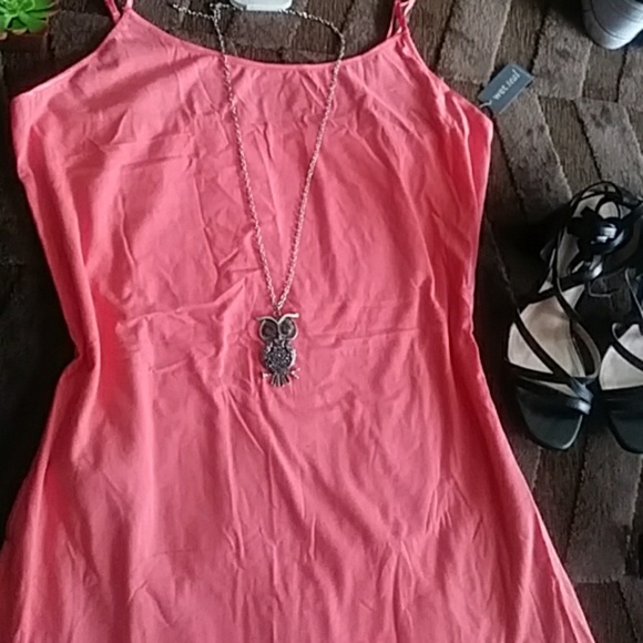 Peach Tanktop - Picture 2 of 3